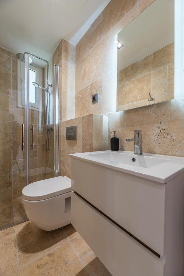 Apartment Spacieux Plafond Proche Monaco Beausoleil